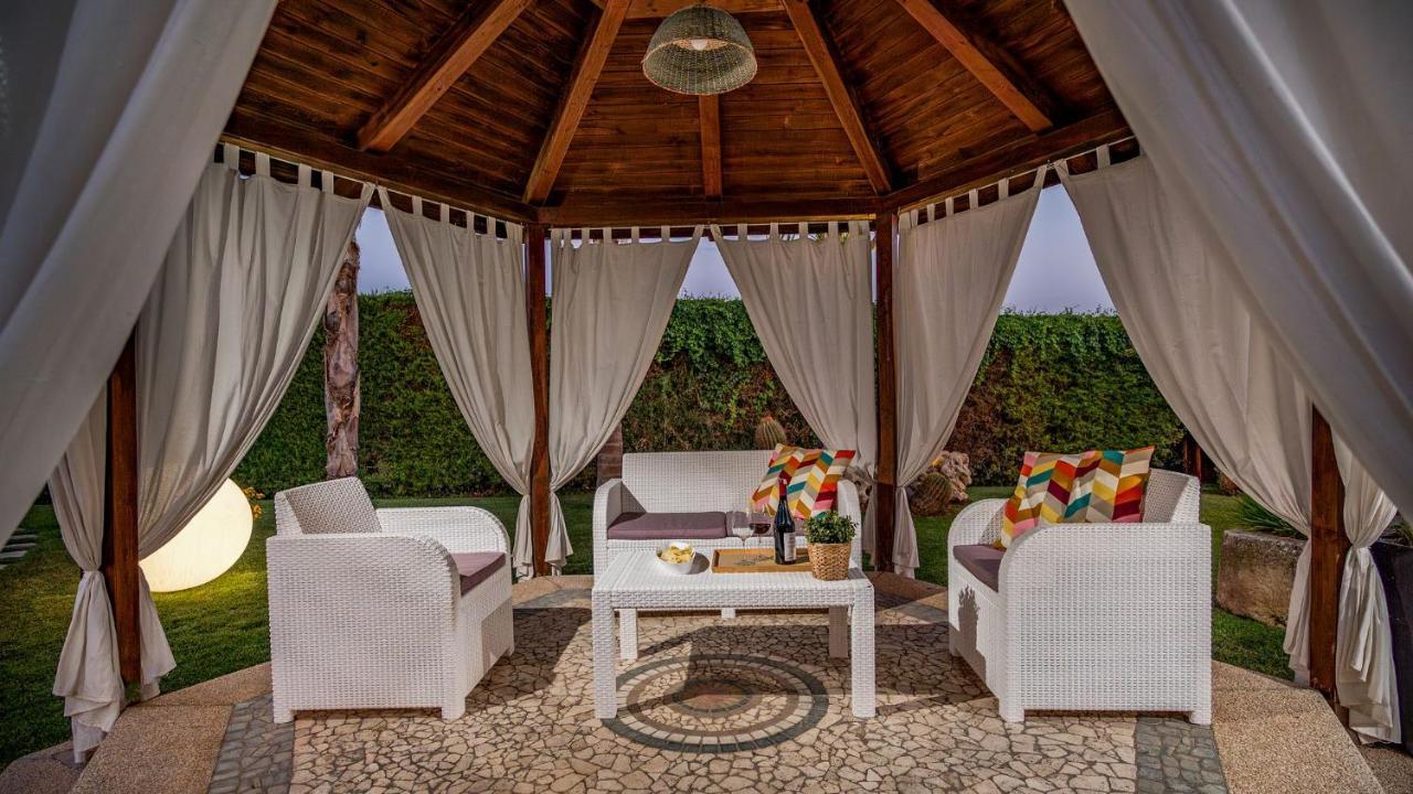 Villa Cutrera 8, Emma Villas Chiaramonte Gulfi Kültér fotó
