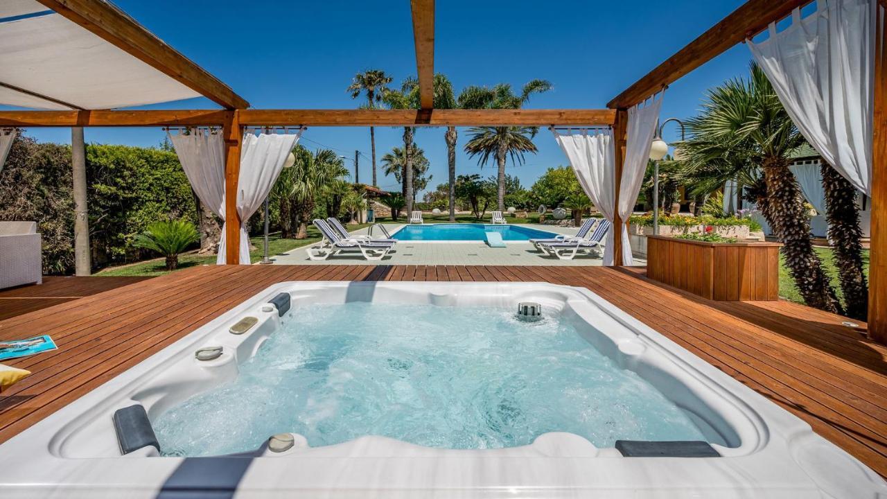 Villa Cutrera 8, Emma Villas Chiaramonte Gulfi Kültér fotó