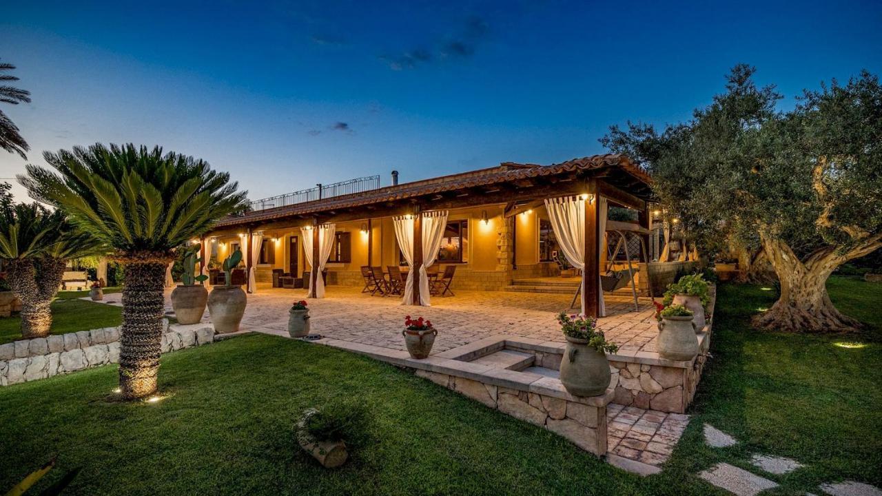 Villa Cutrera 8, Emma Villas Chiaramonte Gulfi Kültér fotó