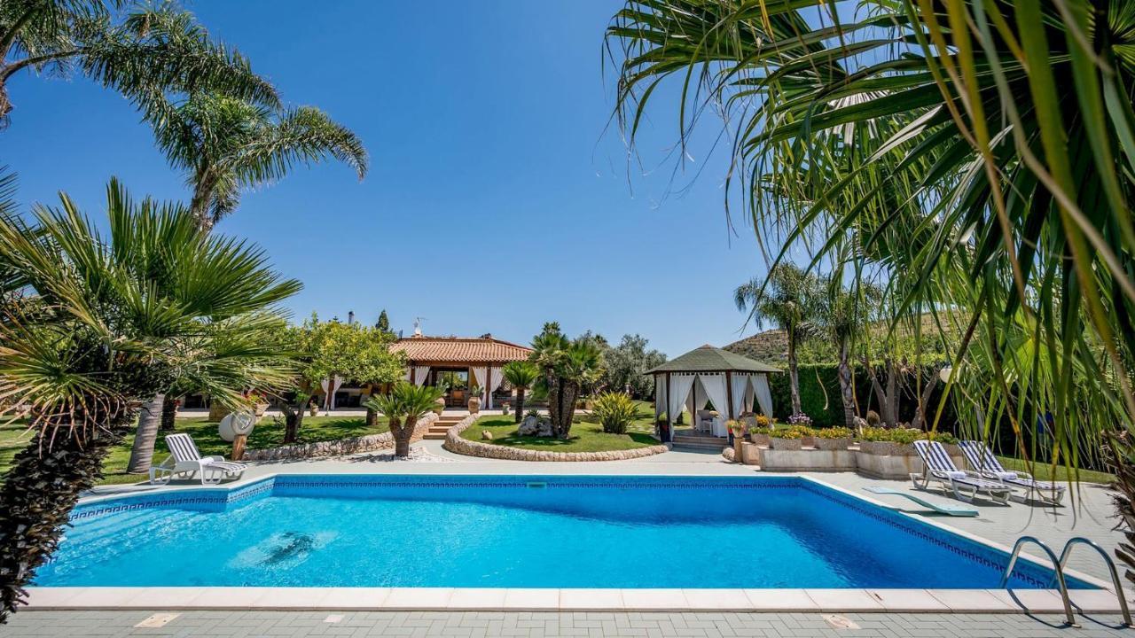 Villa Cutrera 8, Emma Villas Chiaramonte Gulfi Kültér fotó