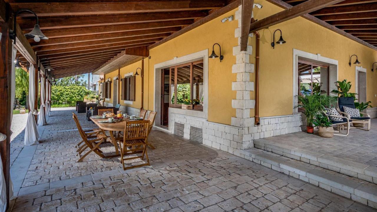 Villa Cutrera 8, Emma Villas Chiaramonte Gulfi Kültér fotó