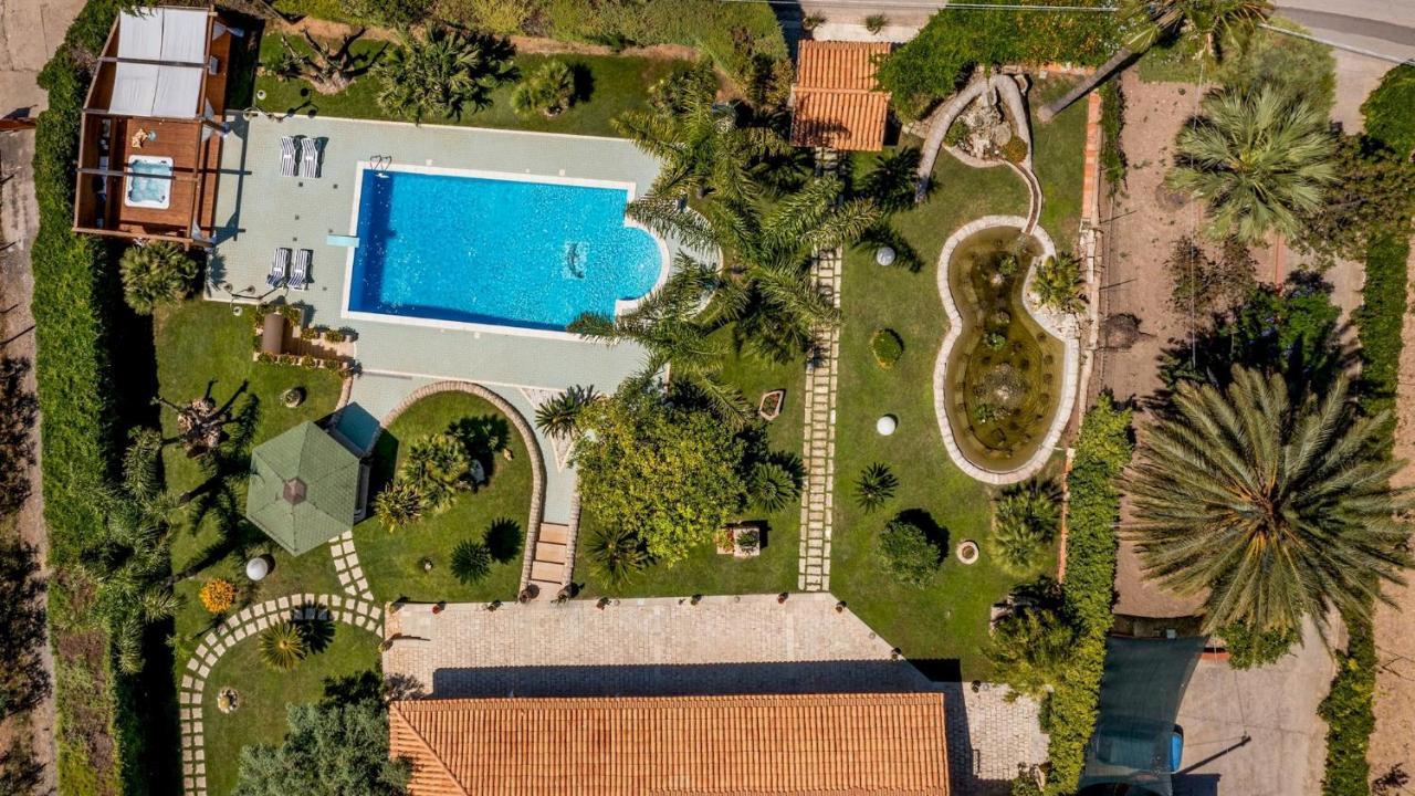 Villa Cutrera 8, Emma Villas Chiaramonte Gulfi Kültér fotó