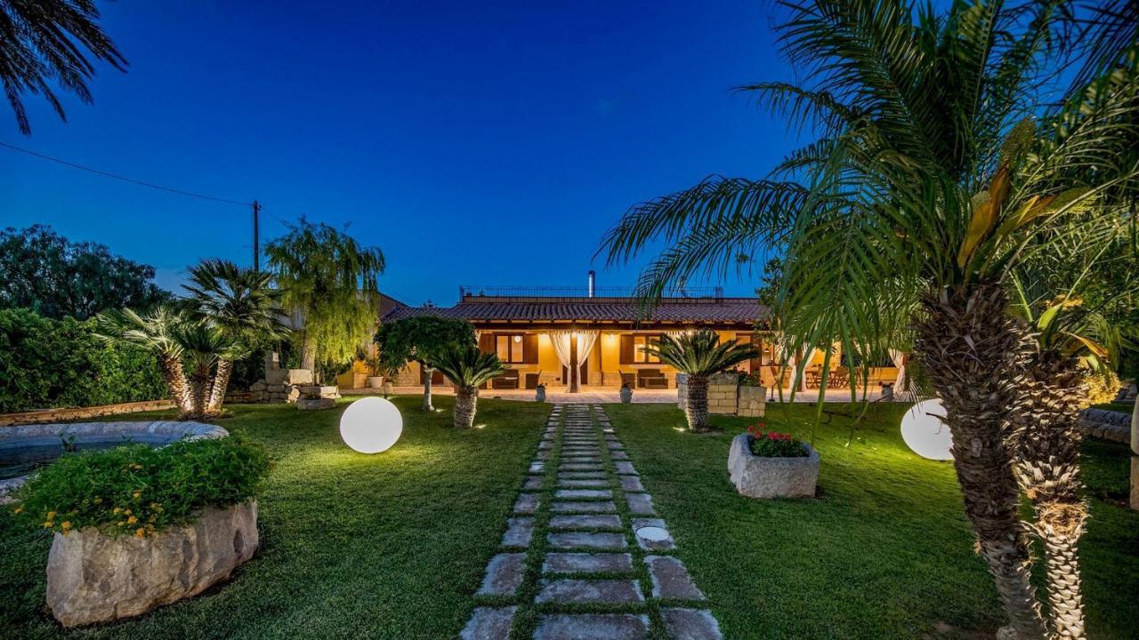 Villa Cutrera 8, Emma Villas Chiaramonte Gulfi Kültér fotó