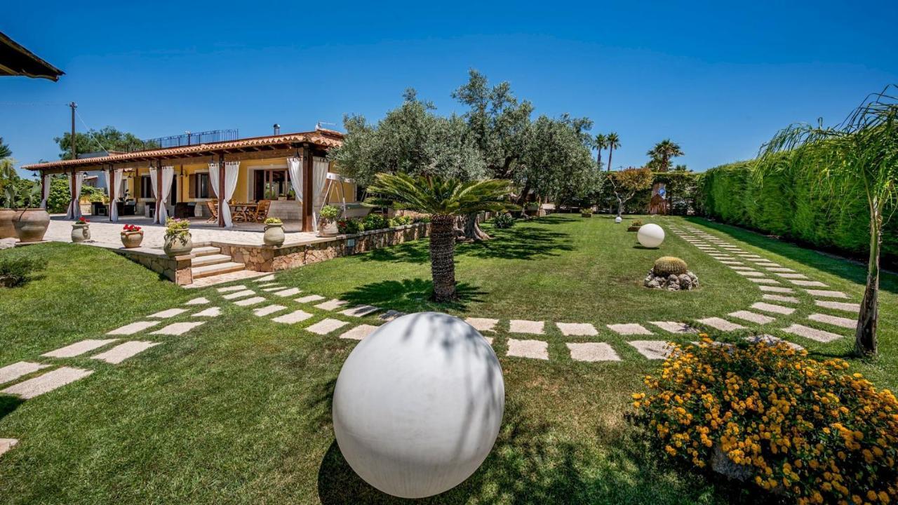 Villa Cutrera 8, Emma Villas Chiaramonte Gulfi Kültér fotó